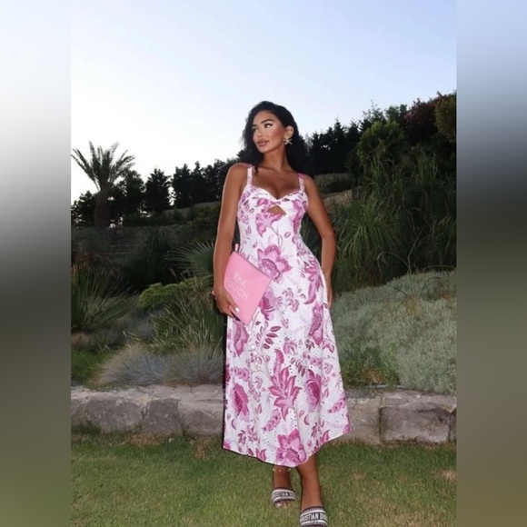 🔥🔥Zara printed dress with openwork embroidery - Picture 1 of 13